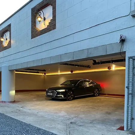 Warner's Collection Апартаменты *